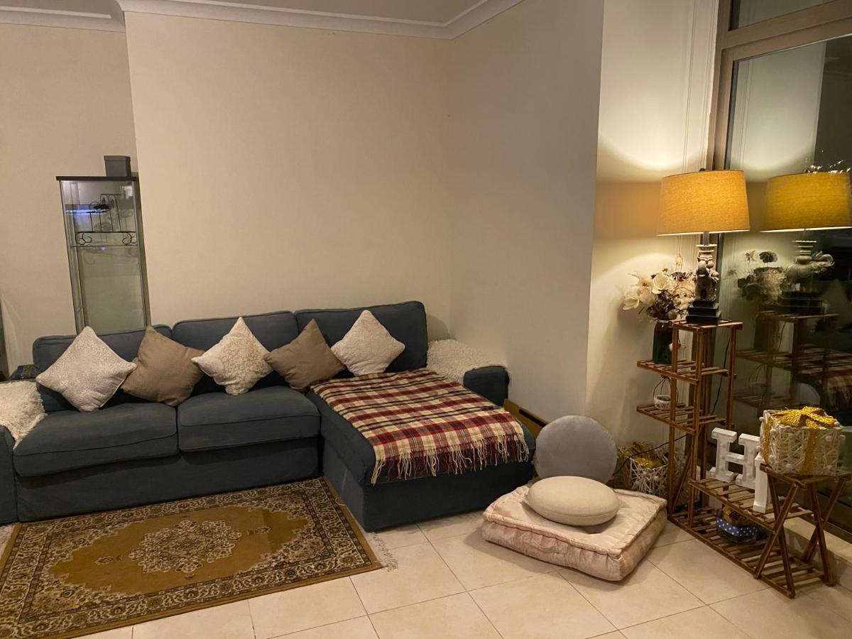 Hostel Alexandrina Dubaj Zewnętrze zdjęcie