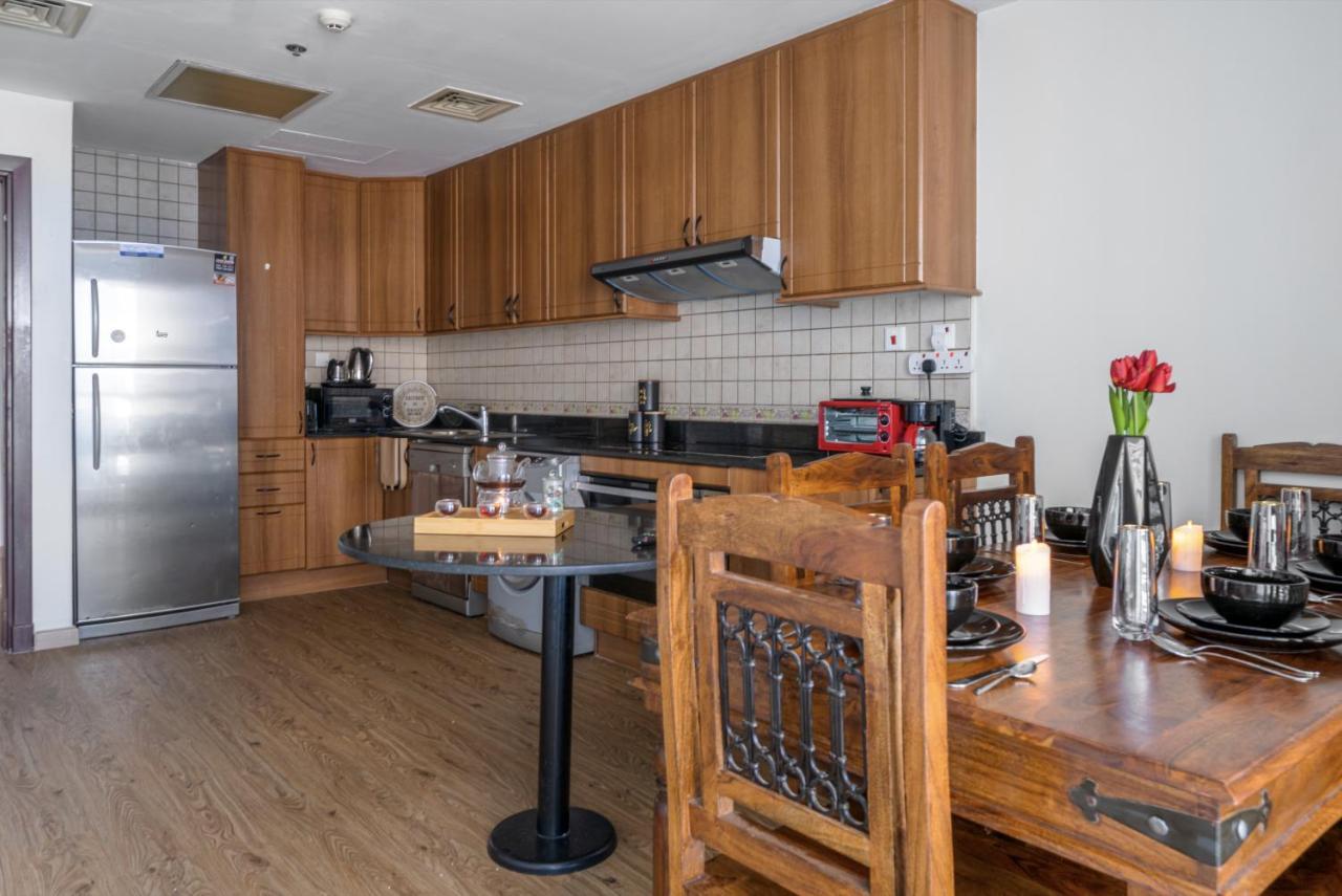 Hostel Alexandrina Dubaj Zewnętrze zdjęcie